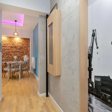 Stylish With Balcony In Old Town By Renters * غدانسك