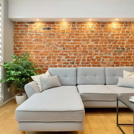 Daire Stylish With Balcony In Old Town By Renters *