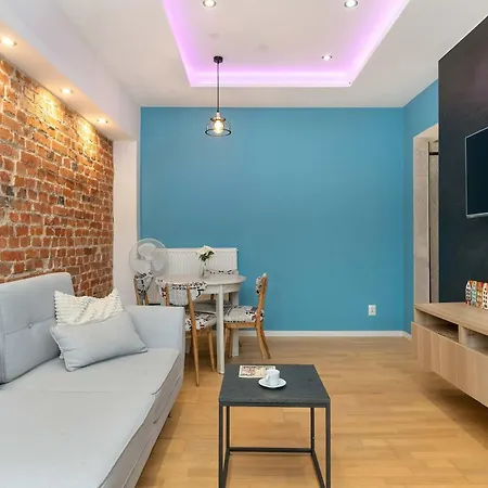 Daire Stylish With Balcony In Old Town By Renters Gdansk