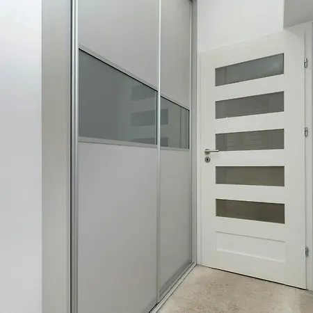 Daire Stylish With Balcony In Old Town By Renters Gdansk